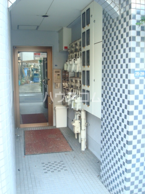 2/10 エントランス