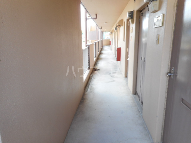 17/23 エントランス