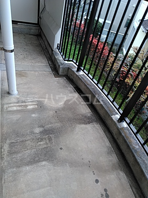 19/30 バルコニー