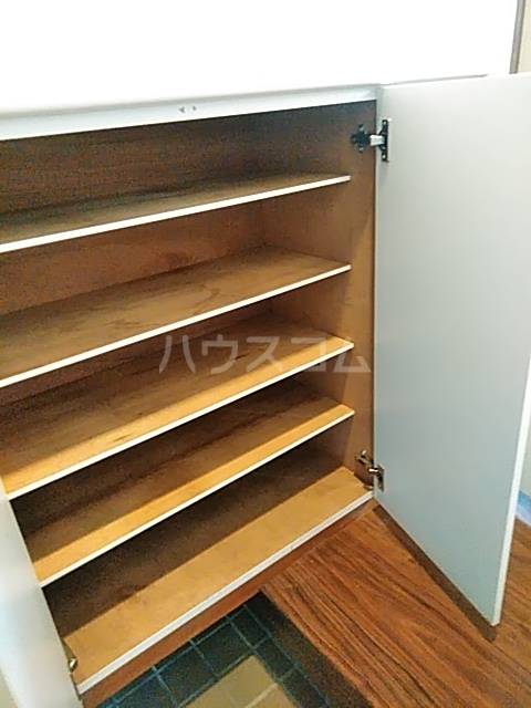 14/30 玄関