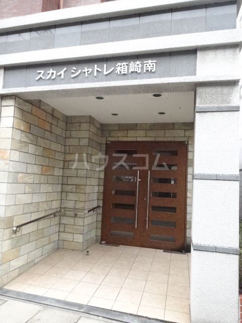 22/30 エントランス