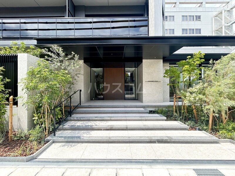 19/29 エントランス