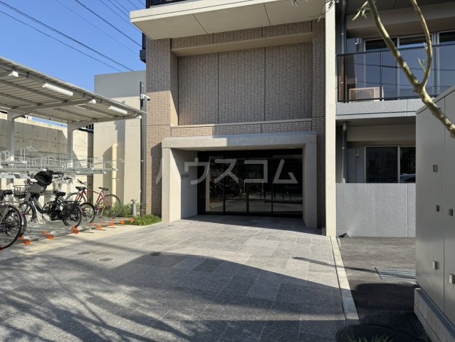 29/30 エントランス