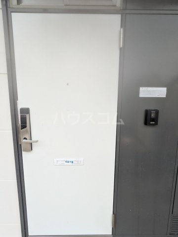 17/23 エントランス