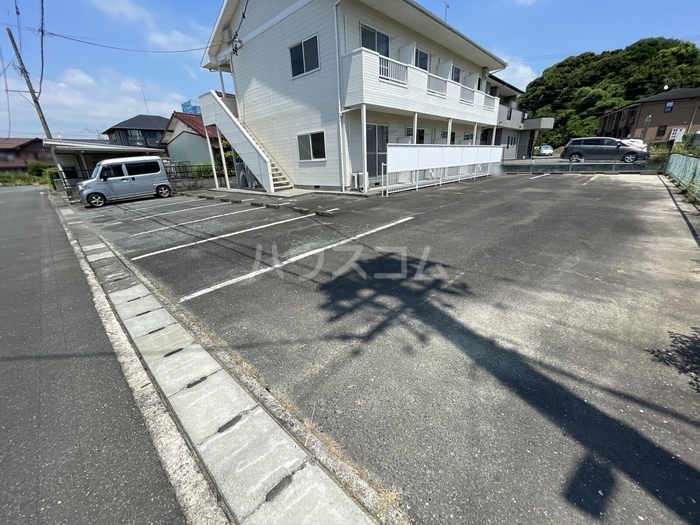 18/29 駐車場