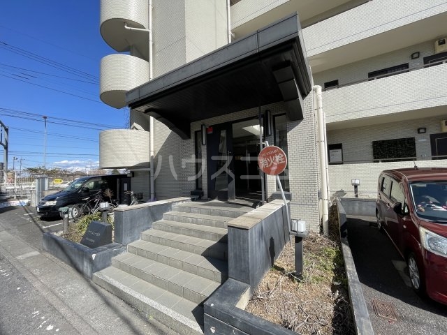 25/30 エントランス