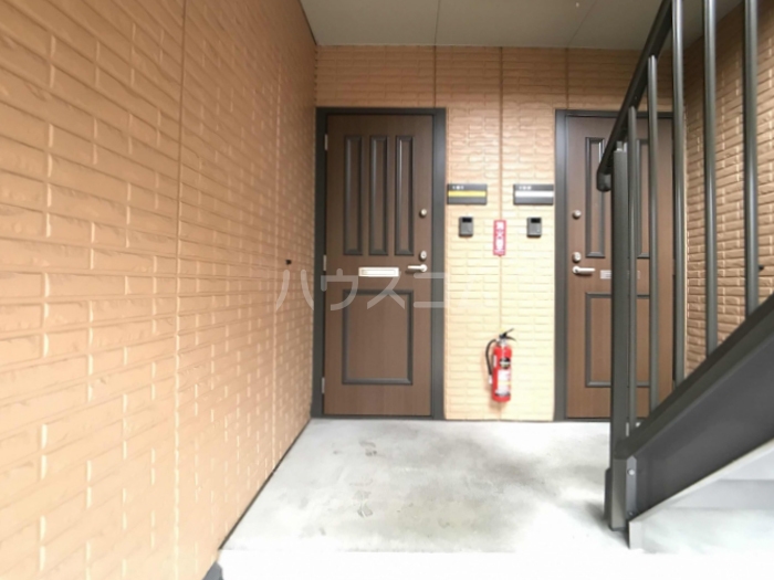 16/22 エントランス