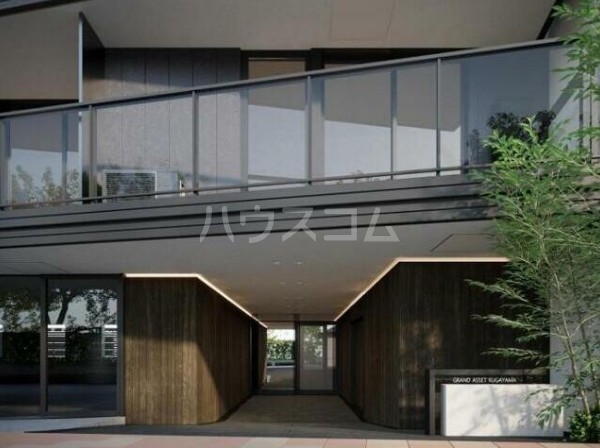 17/27 エントランス