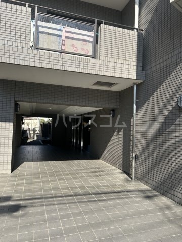 3/4 エントランス