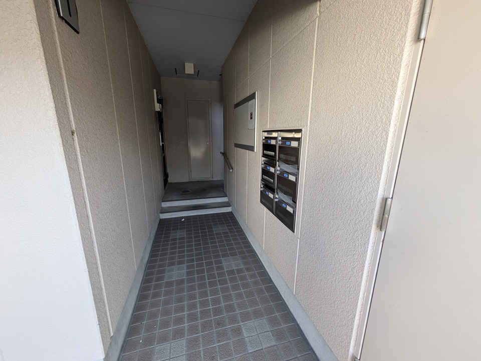 18/29 エントランス