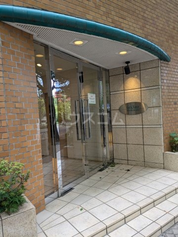 3/7 エントランス