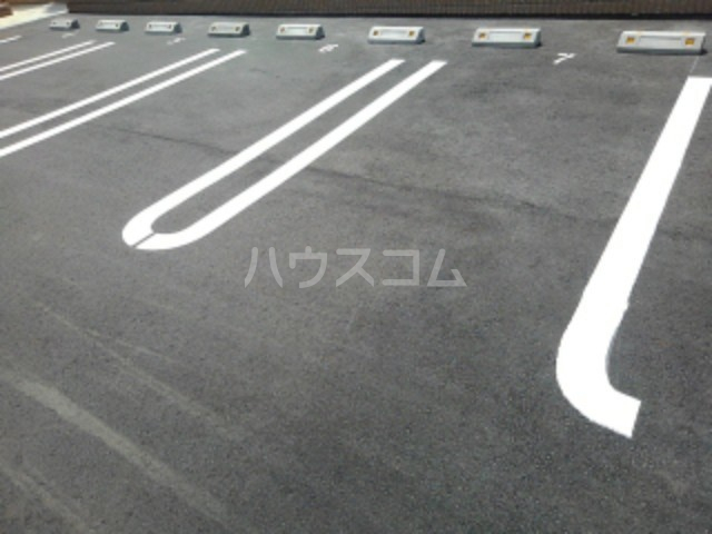 14/20 駐車場