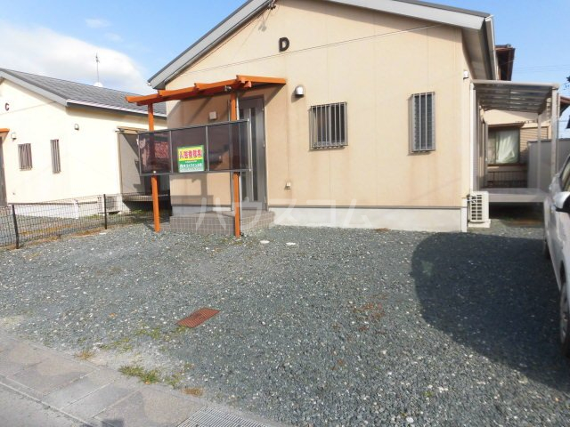 2/3 駐車場