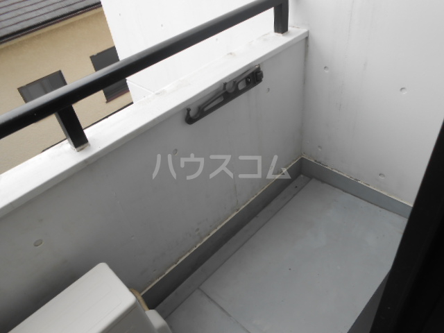 18/28 バルコニー