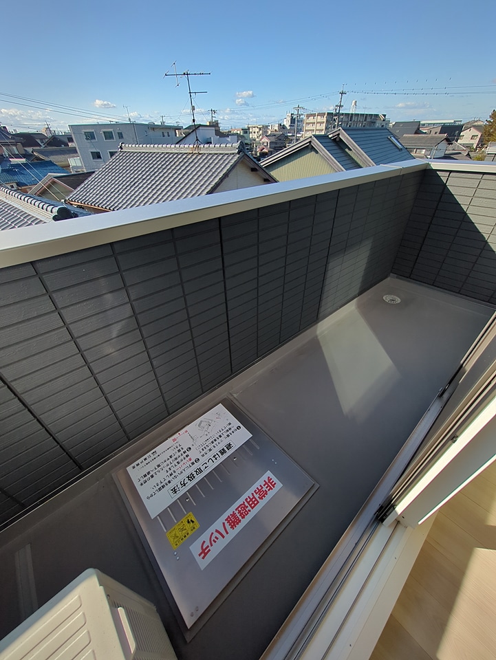 21/30 バルコニー