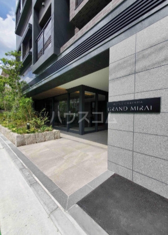 14/18 エントランス