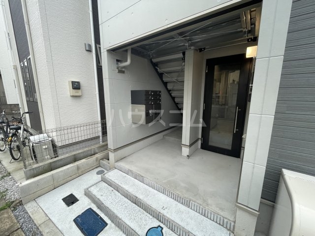 2/8 エントランス