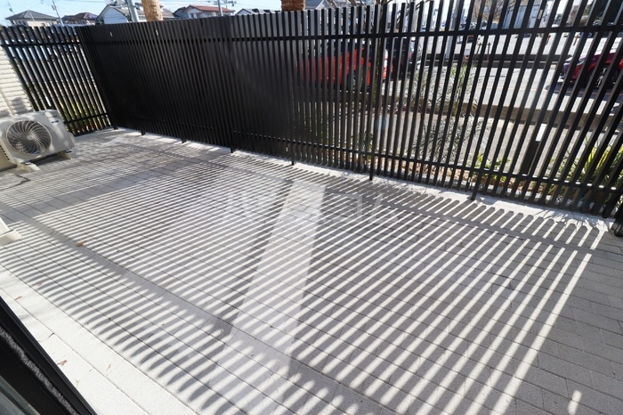 13/22 バルコニー