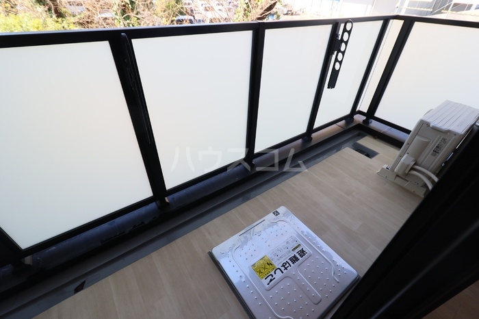 13/22 バルコニー