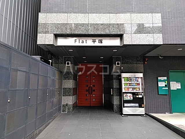 23/30 エントランス