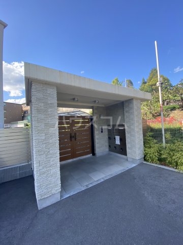 2/5 エントランス