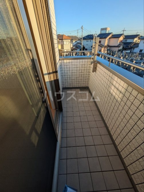 22/28 バルコニー