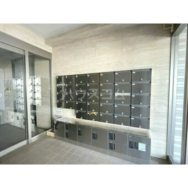 16/22 エントランス