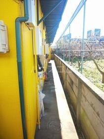 18/22 エントランス