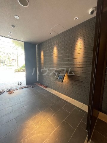 28/30 エントランス