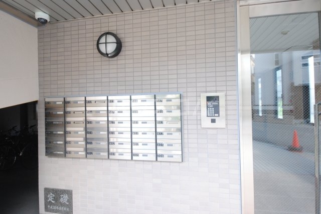 16/18 エントランス