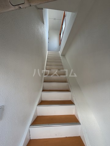 18/21 エントランス