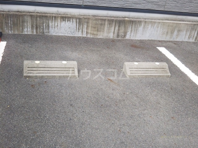 15/17 駐車場