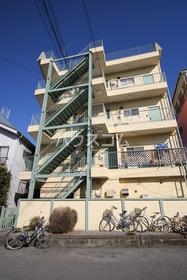 14/22 エントランス