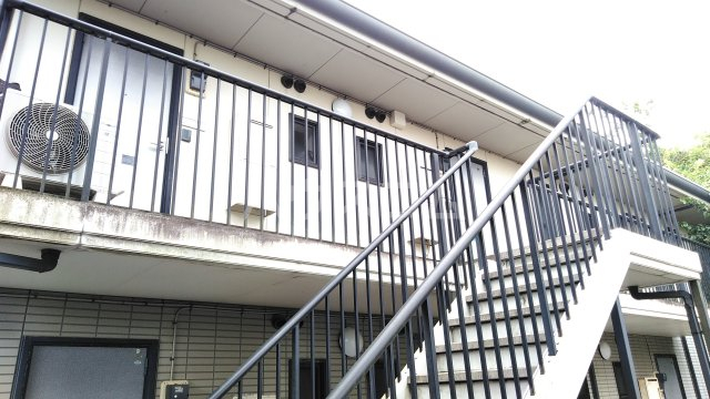 25/30 エントランス