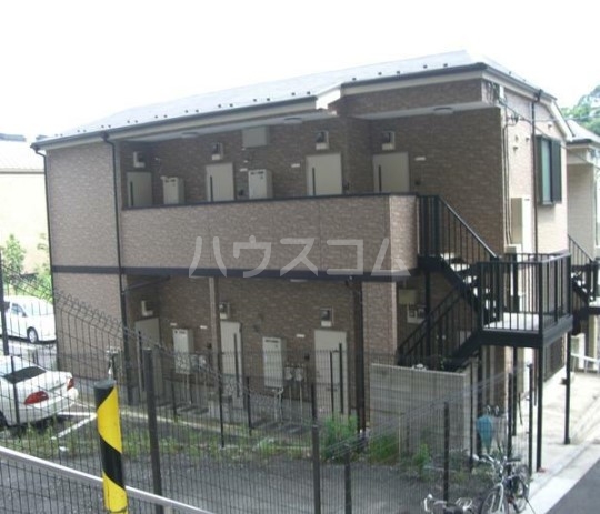 2/5 エントランス