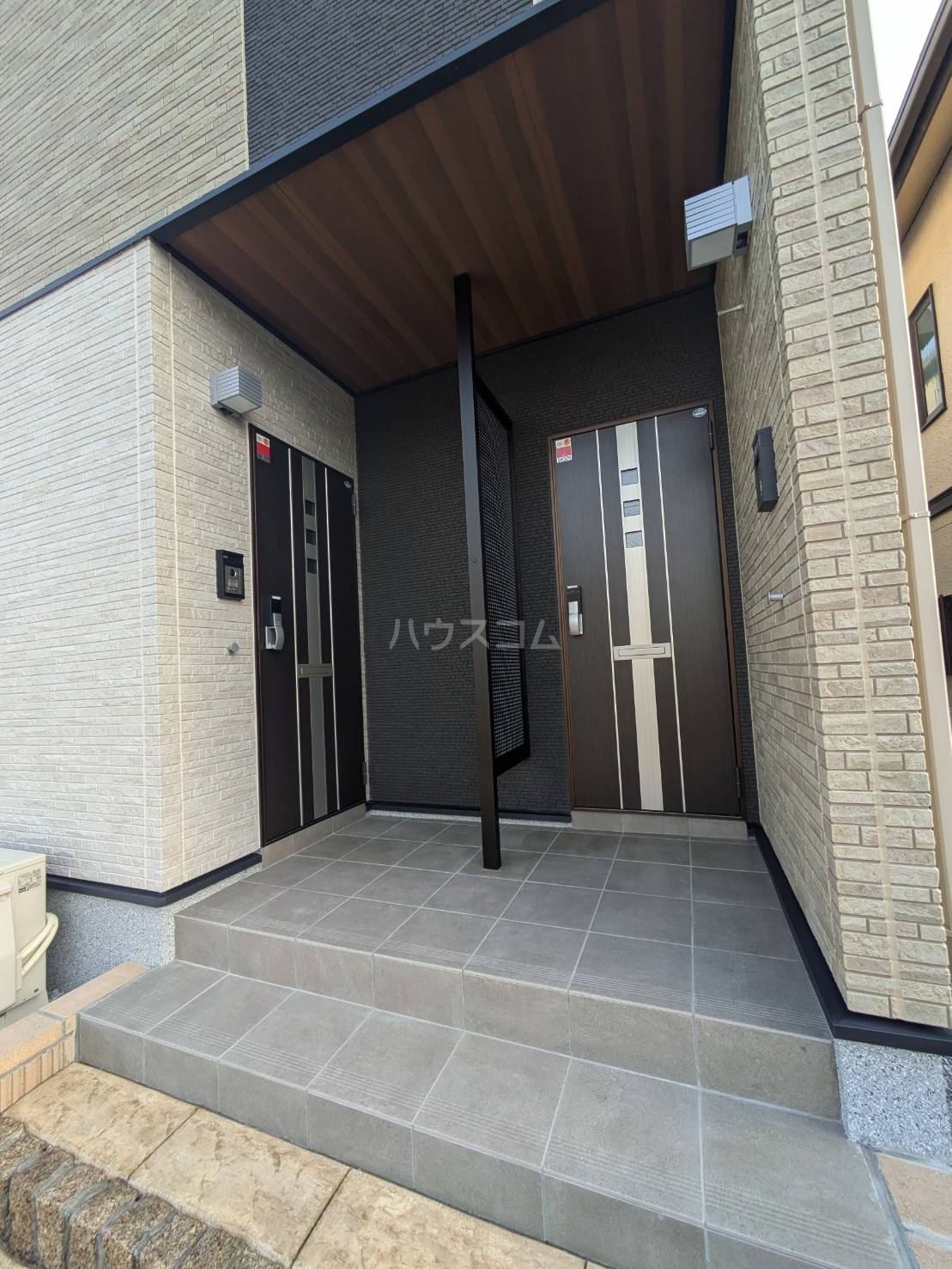 29/30 エントランス