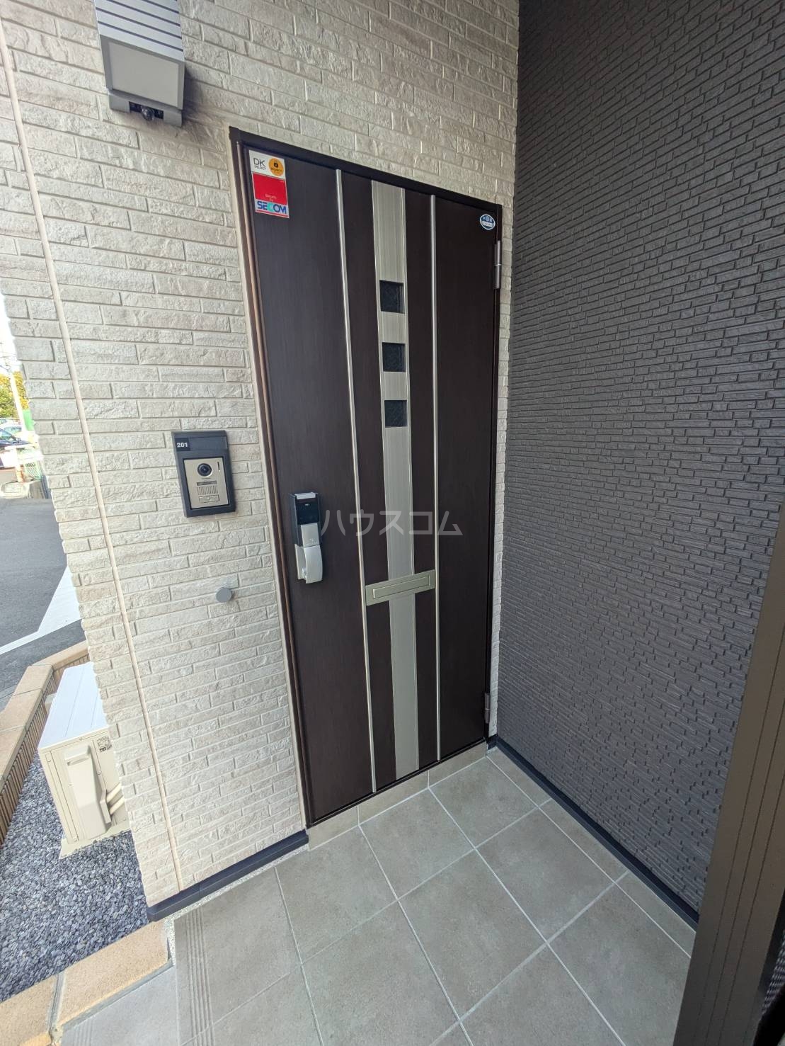 29/30 エントランス