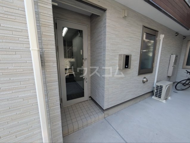 20/25 エントランス