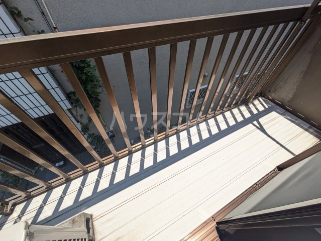 27/30 バルコニー