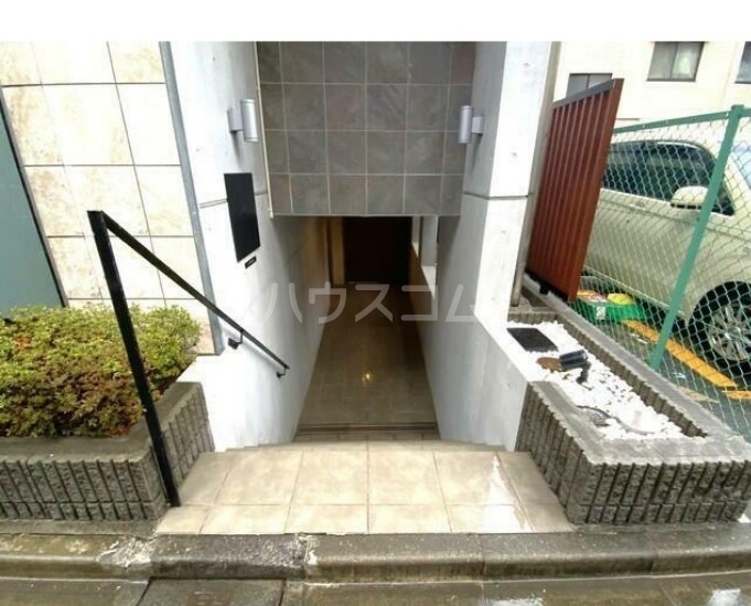 6/10 エントランス