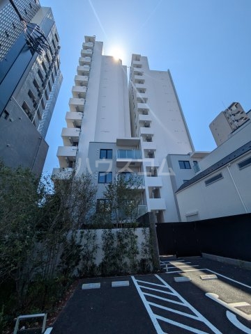 22/30 エントランス