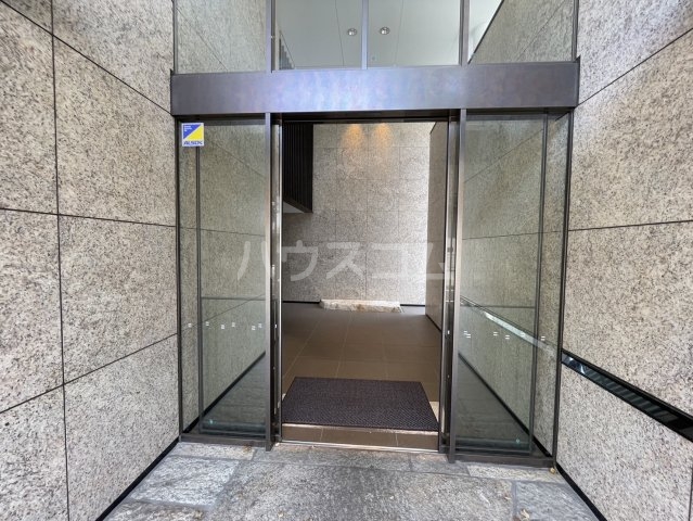 3/8 エントランス