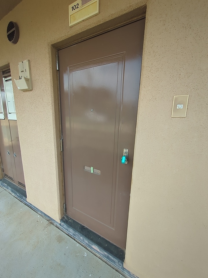 16/20 エントランス