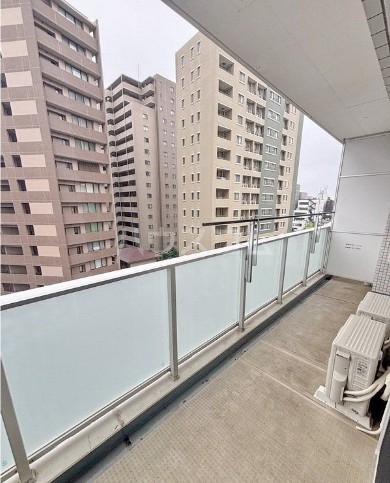 15/28 バルコニー