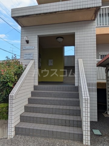 2/5 エントランス