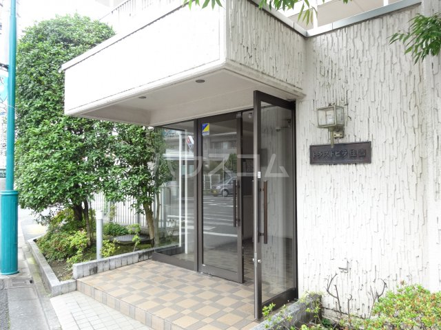 3/7 エントランス