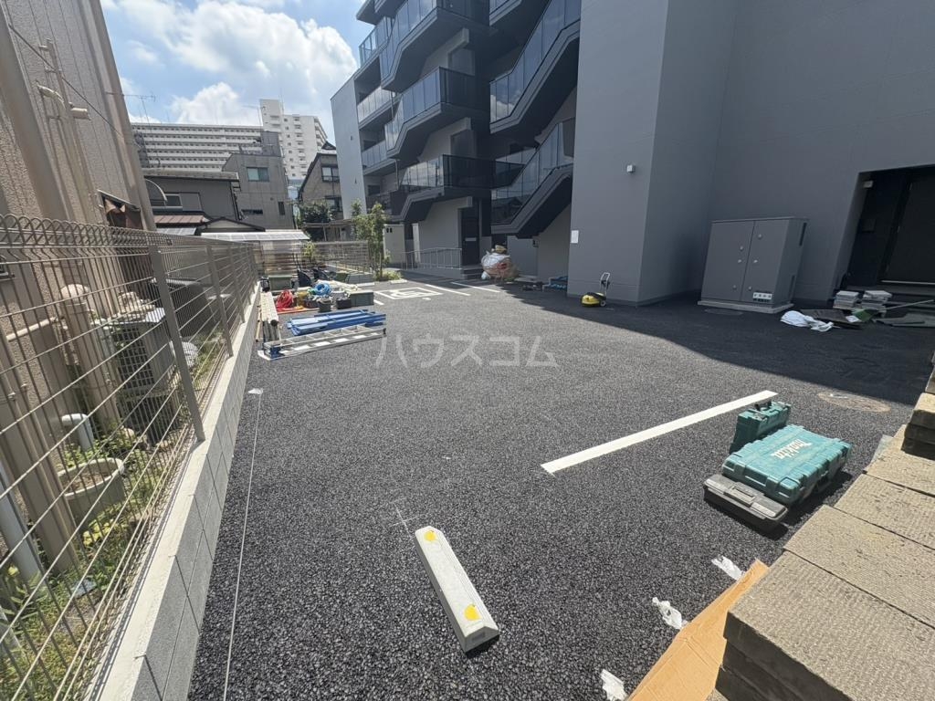 22/30 駐車場