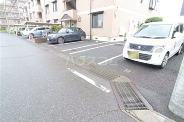15/25 駐車場