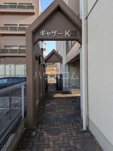 2/4 エントランス