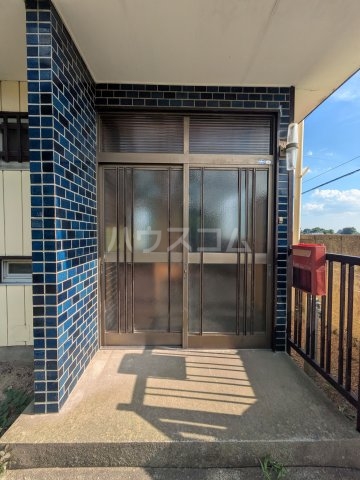 21/27 エントランス